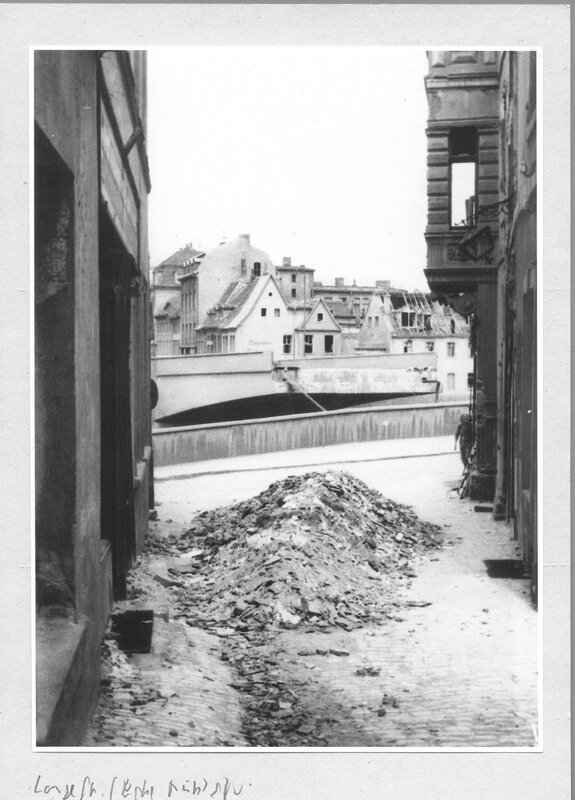 Zerstörungen Saalplatz 5