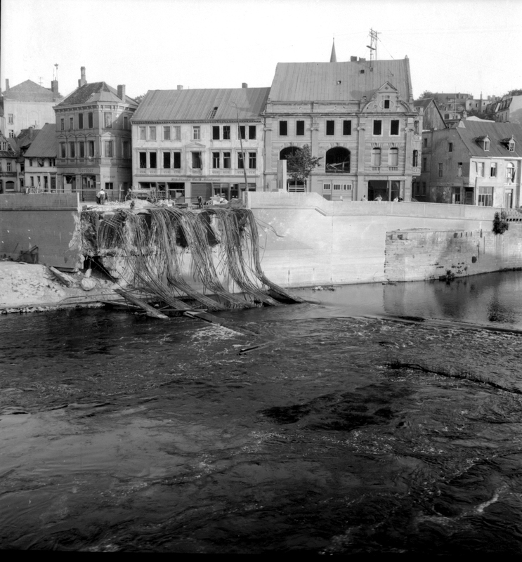 Zerstörte Brücke der SA