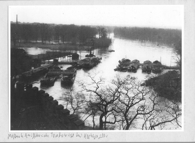 Schiffsbrücke an der Töpferwiese