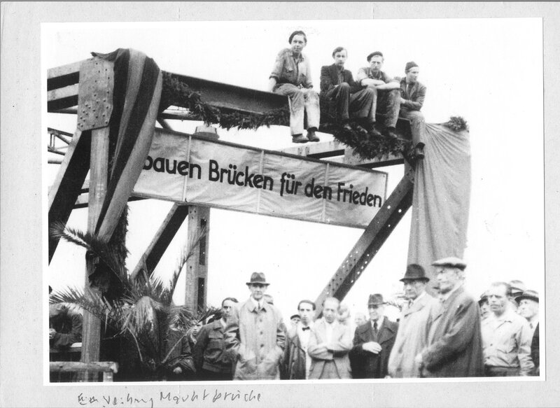 Einweihung wiedererrichtete Marktbrücke